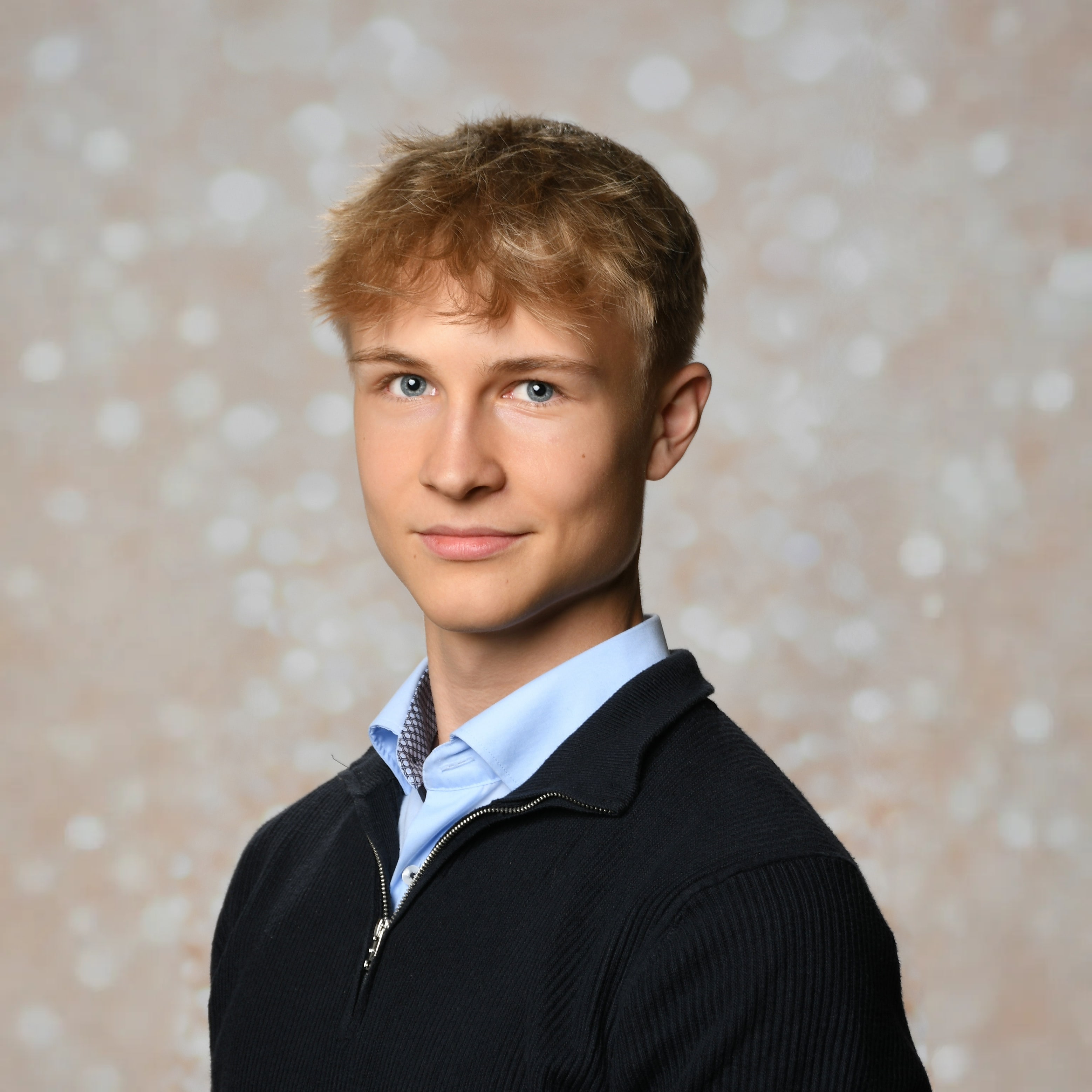A portrait of Jonathan Schneider, founder and student.